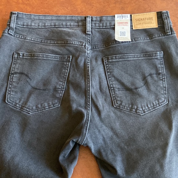 Levi Heritage High rise Crop Flare size 12 NWT faded black - Picture 5 of 10